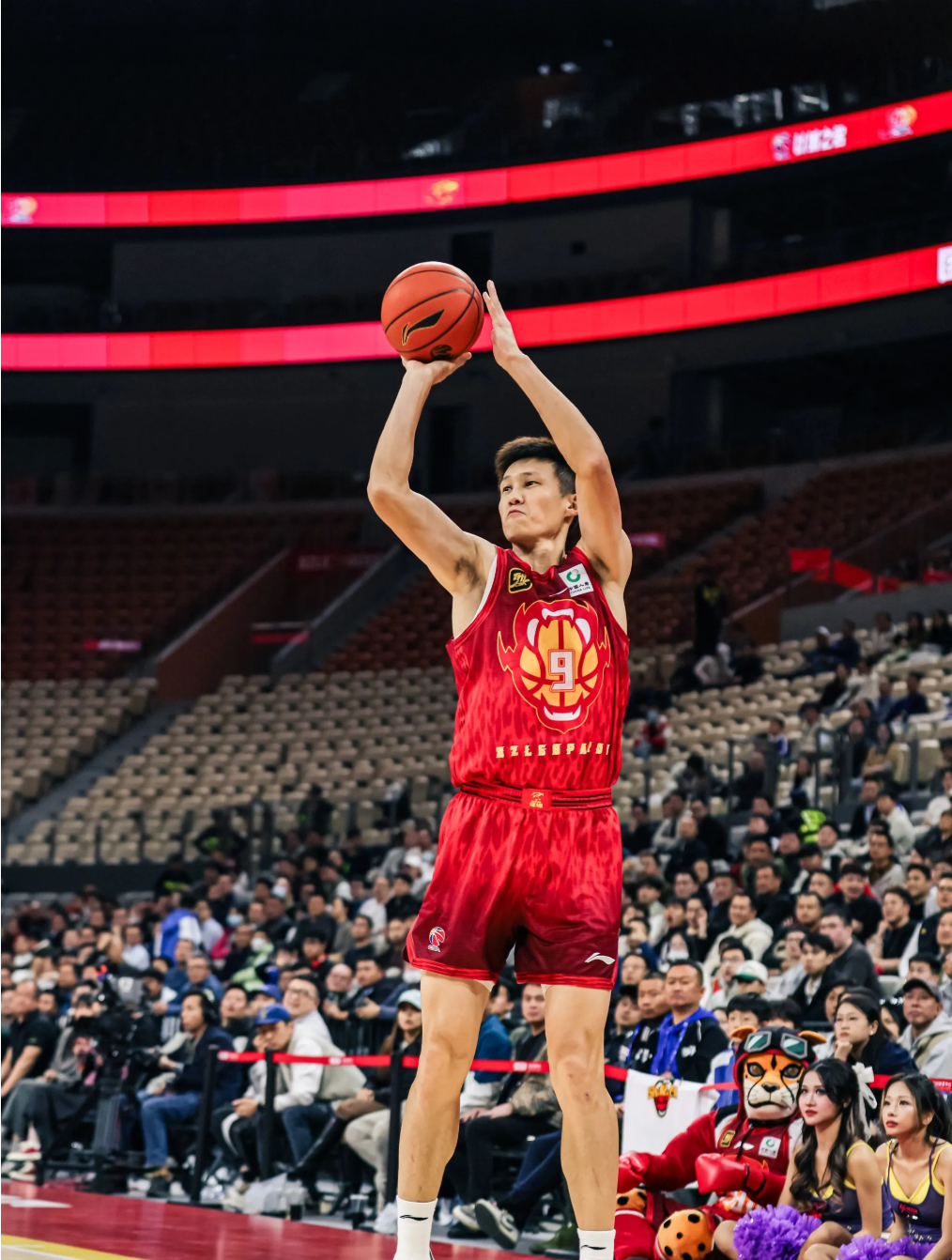 篮球比赛取消,运动员将暂停比赛进行个人训练 篮球比赛取消,运动员将暂停比赛进行个人训练