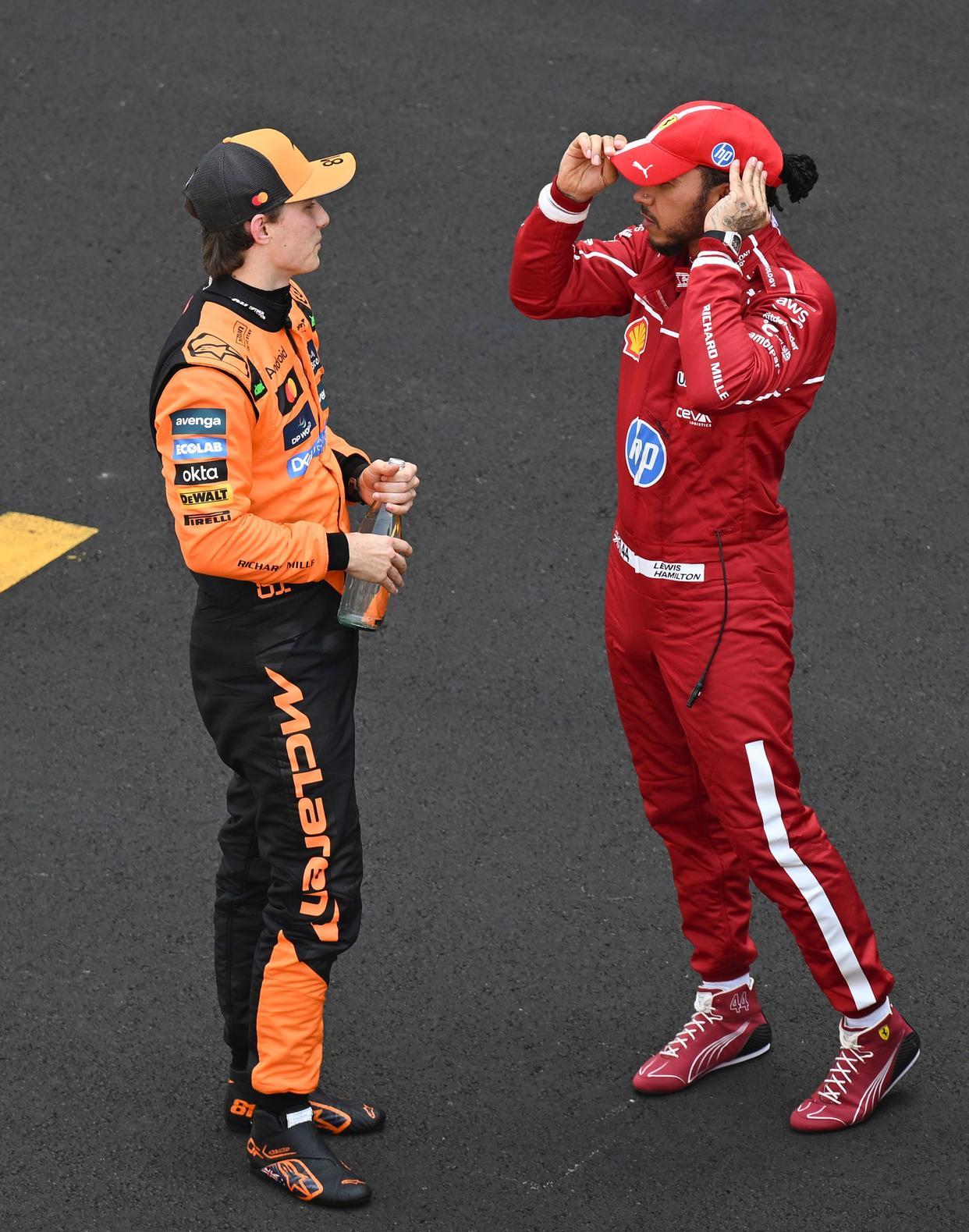 红牛车队鏖战威廉姆斯,汉密尔顿惊艳四座 红牛车队鏖战威廉姆斯,汉密尔顿惊艳四座